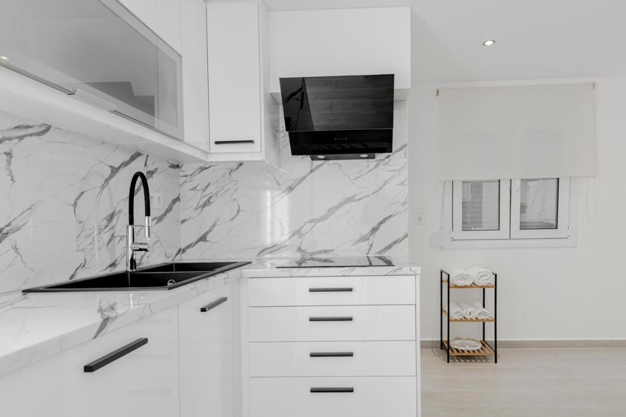 Diogenis Seaside Suite Ретимно Екстериор снимка